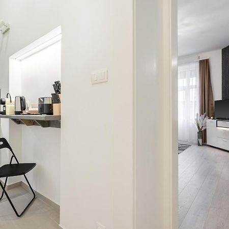Dorsett Heights Apartment Budapest Bagian luar foto